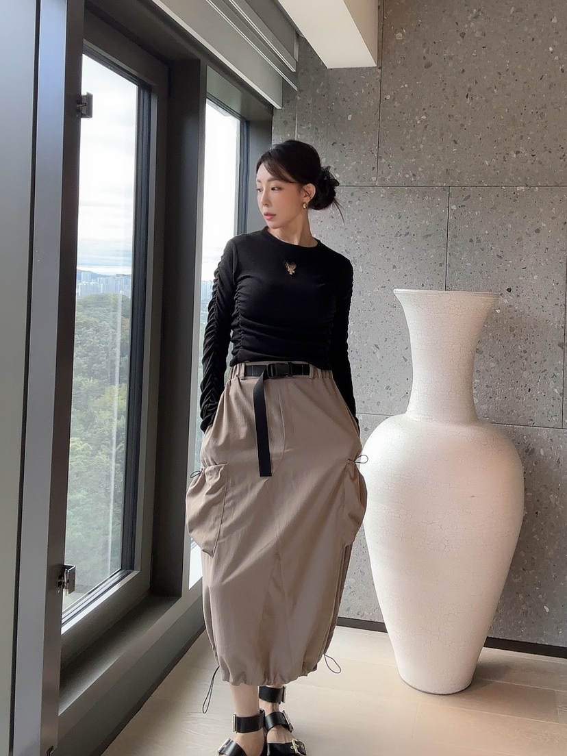PALETTE-Q東大門㊣直郵女裝新品熱賣職業時尚推薦長袖T恤褶皺PALETTE長袖T恤