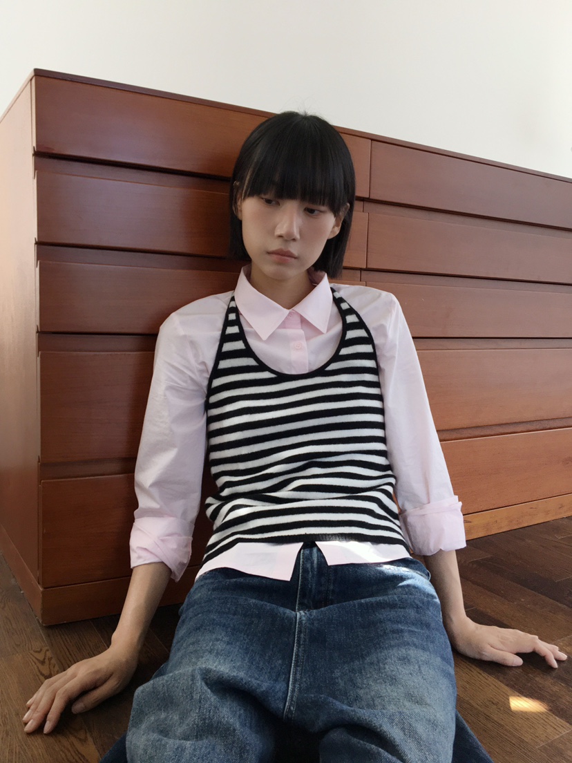 CCW韓國直郵㊣女士新款真品人氣職業休閑熱賣推薦25秋冬吊帶背心CCW--NYUNYU吊帶/背心