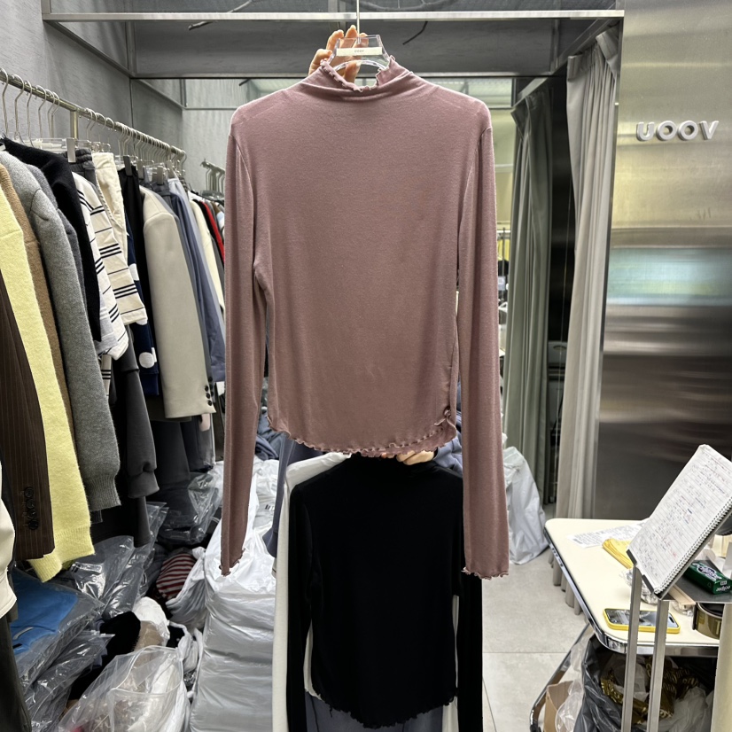 UOOV東大門㊣實拍女裝新品推薦人氣25秋冬時尚長袖T恤天絲寬松UOOV長袖T恤圖色4