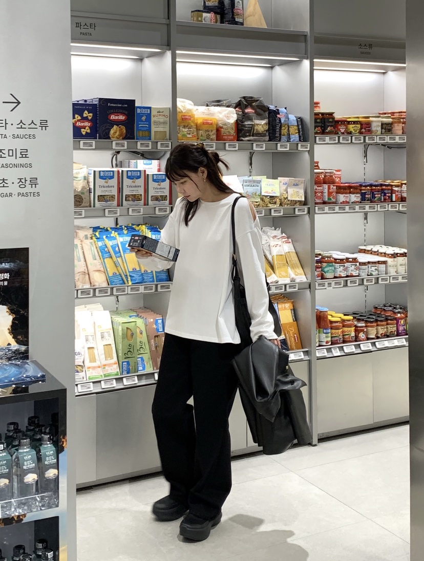 COURGETTE東大門㊣實拍女士新款熱賣人氣25秋冬時尚推薦牛仔褲COURGETTE牛仔褲