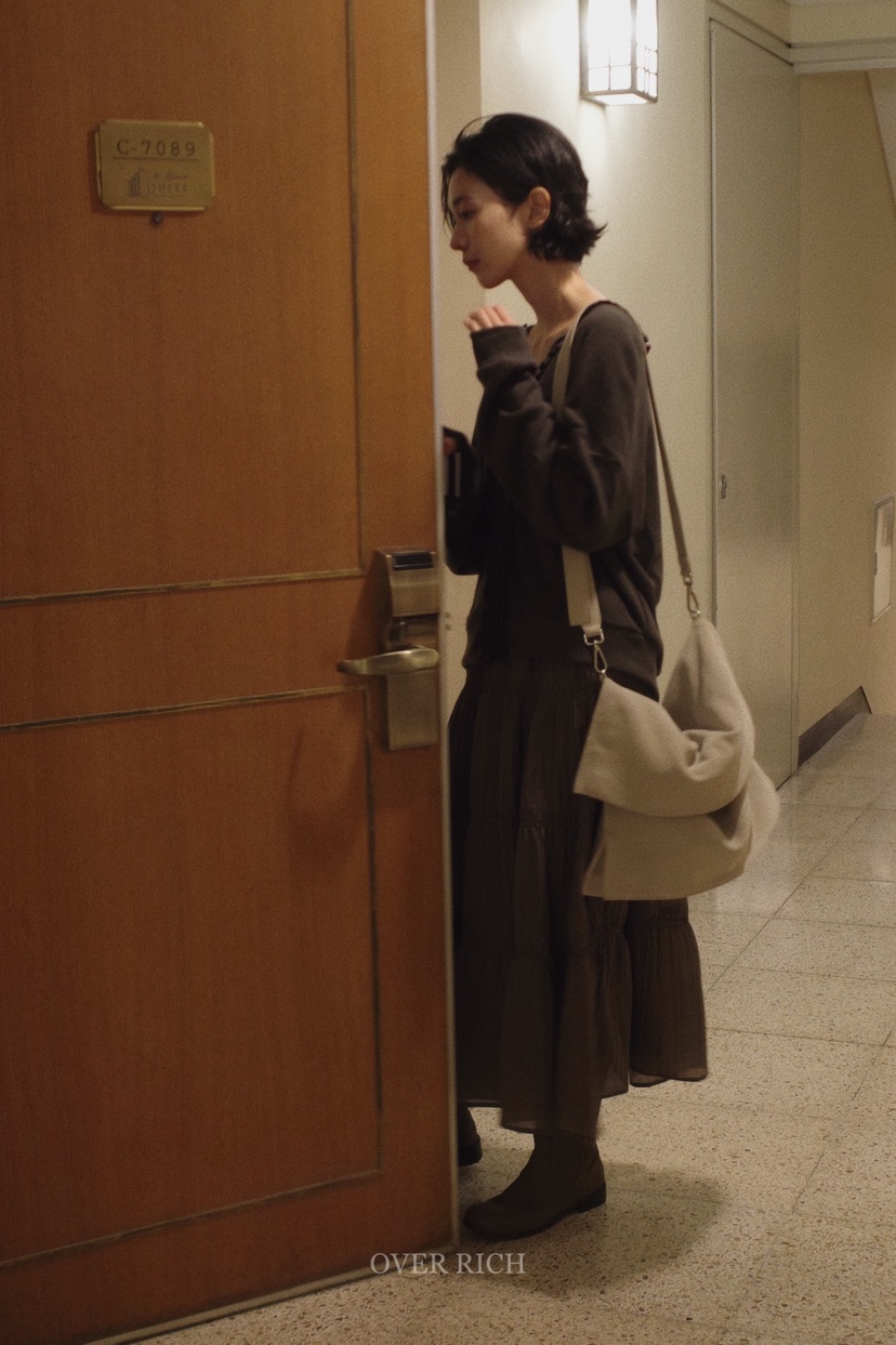 OVER RICH東大門㊣直郵女裝新品熱賣時尚推薦25秋冬針織衫OVER RICH針織衫