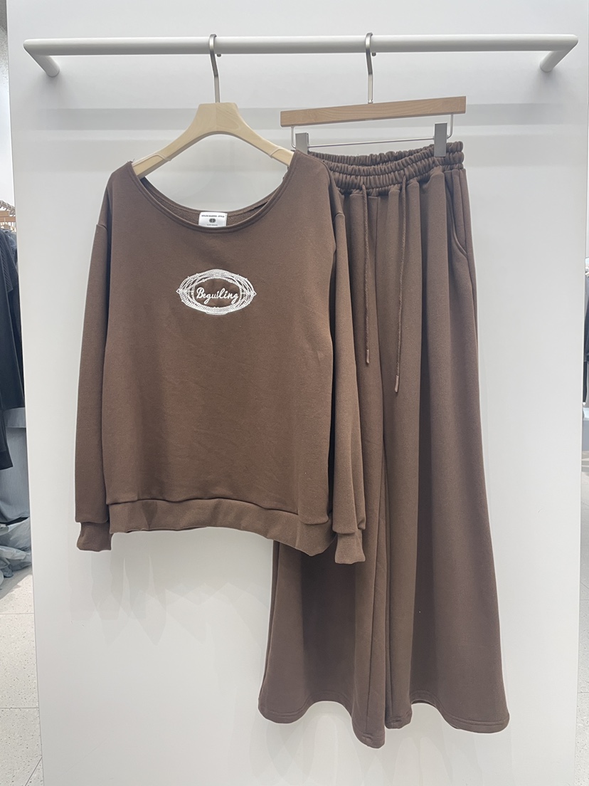 NYLON東大門㊣實拍女裝新款時尚真品熱賣人氣套裝兩件套套裝NYLON套裝圖色2