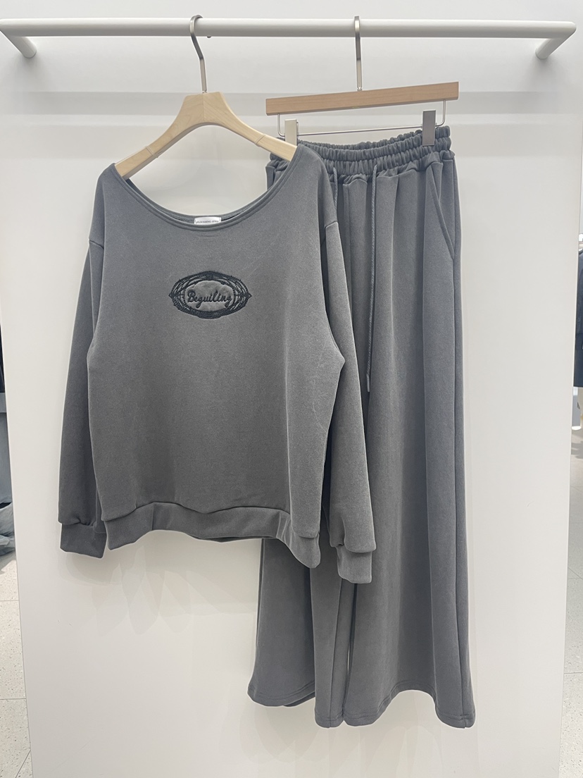 NYLON東大門㊣實拍女裝新款時尚真品熱賣人氣套裝兩件套套裝NYLON套裝圖色3