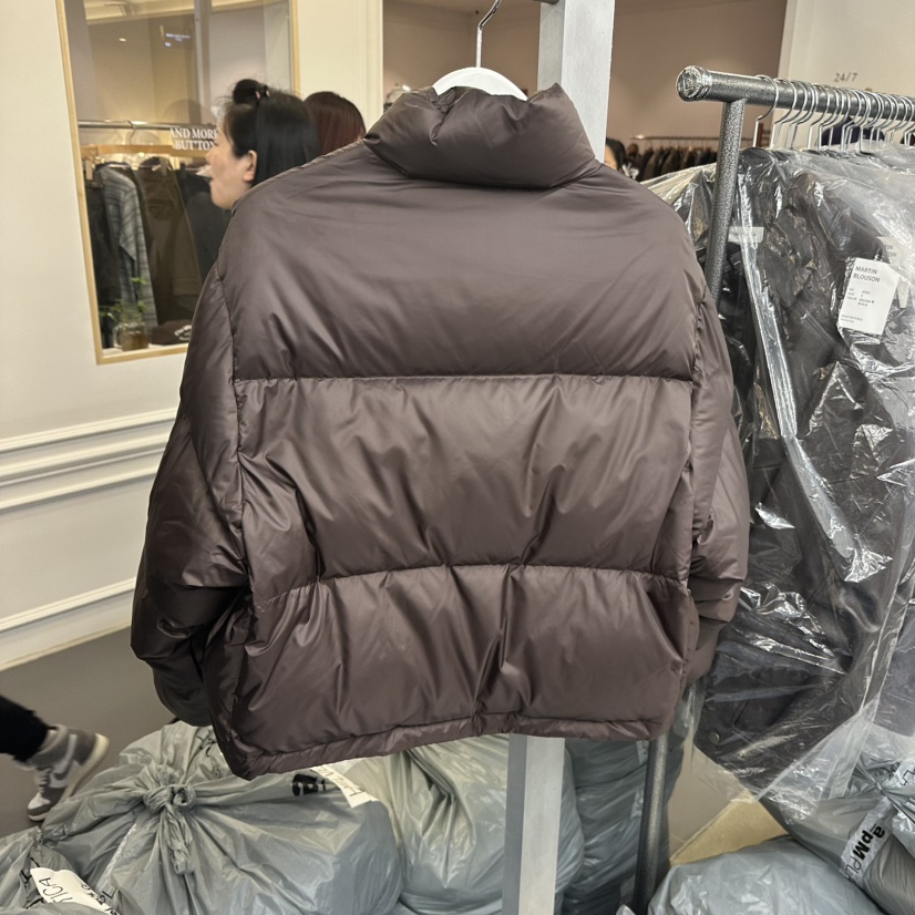 HELVETICA東大門㊣實拍女裝新品熱賣職業推薦時尚短款羽絨服HELVETICA短款羽絨服