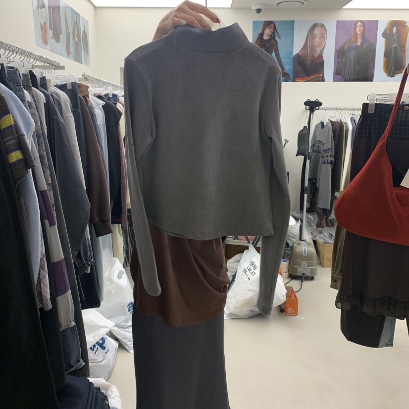 SOLD OUT韓國直郵㊣女士新款25秋冬人氣休閑熱賣長袖T恤拉鏈SOLD OUT長袖T恤