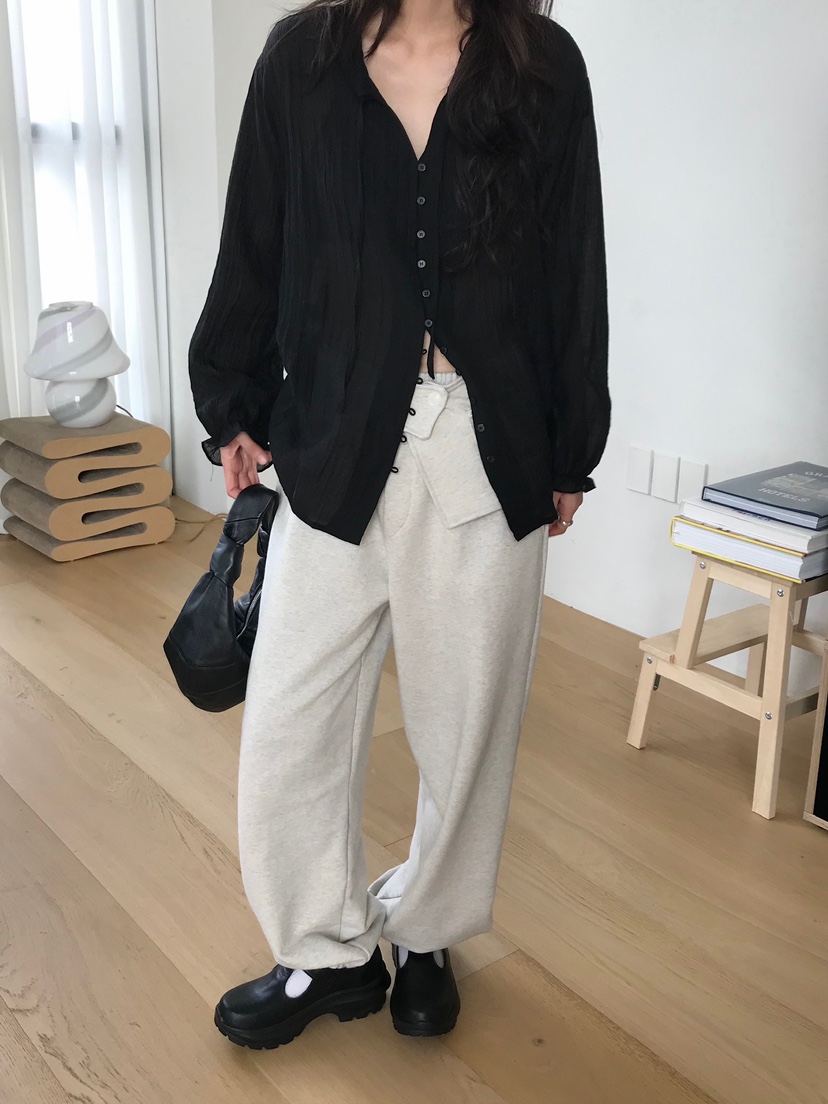 ESCHER東大門㊣代購女裝新款時尚熱賣25秋冬人氣襯衫蕾絲衫ESCHER襯衫/蕾絲衫