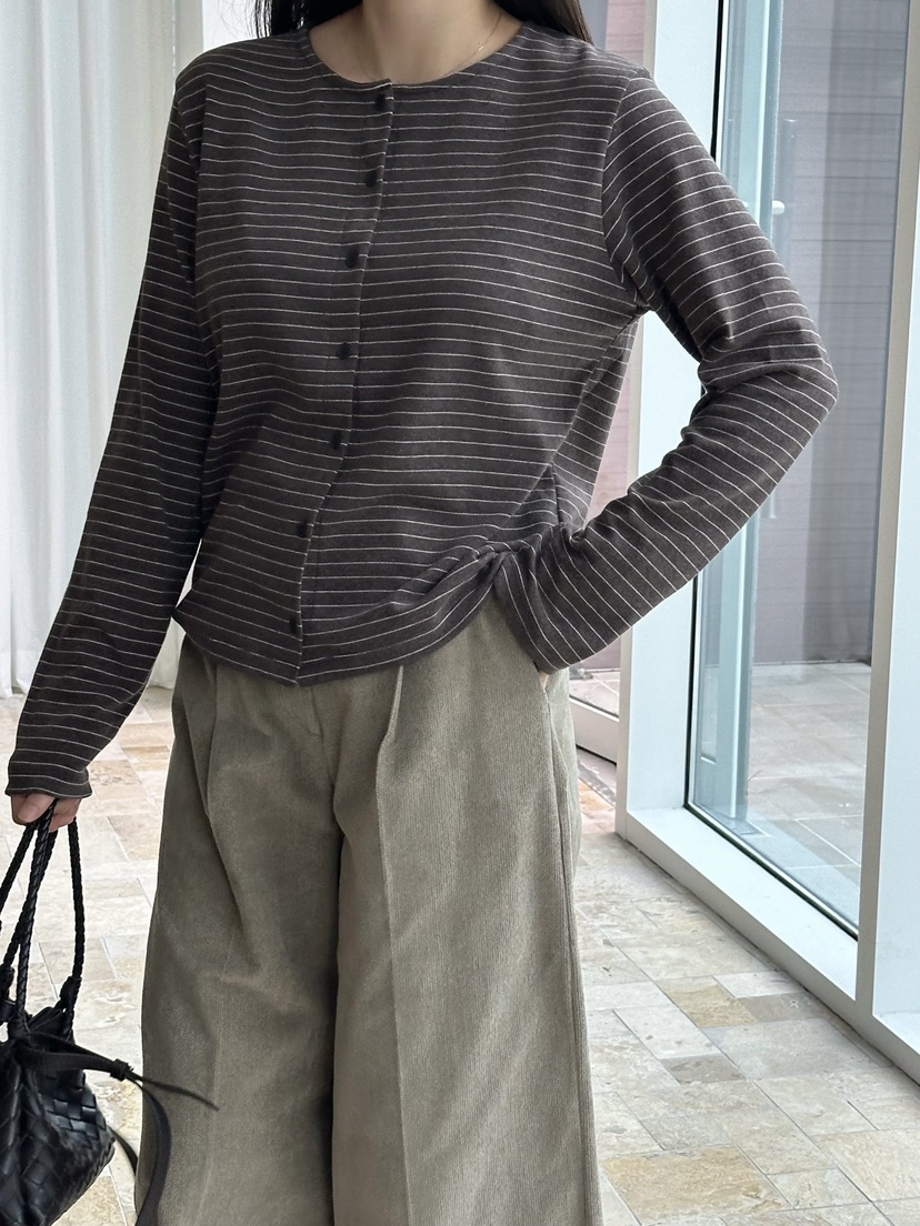 LE VASE韓國代購㊣女士新款熱賣時尚推薦長袖T恤安哥拉開襟衫LE VASE長袖T恤圖色2