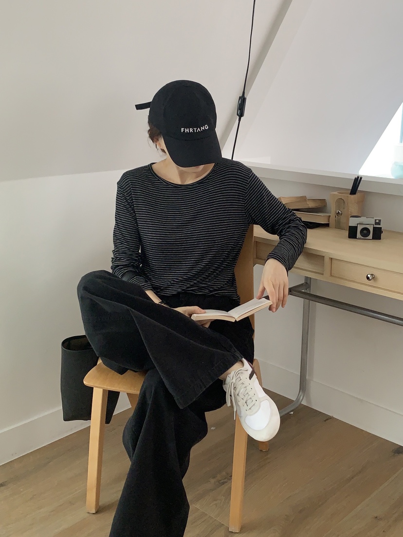 FORMSTUDIO東大門㊣直郵女士新品25秋冬熱賣時尚長袖T恤圓領FORMSTUDIO長袖T恤圖色4