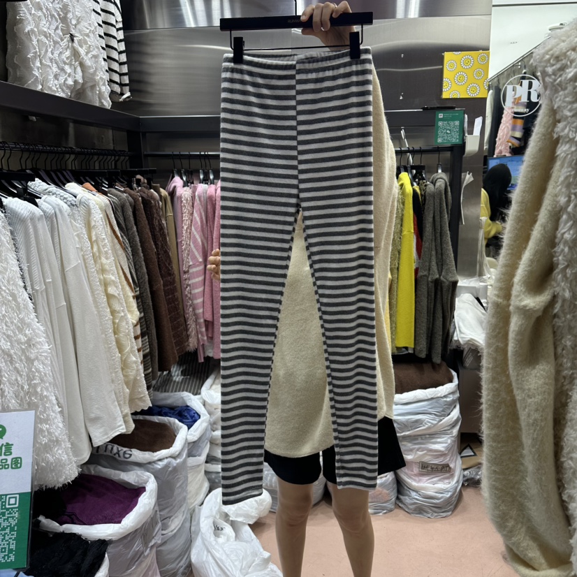 RUNWAY-런웨이東大門㊣代購女士新款推薦打底褲鯊魚褲緊身褲RUNWAY打底褲/鯊魚褲圖色2藍色