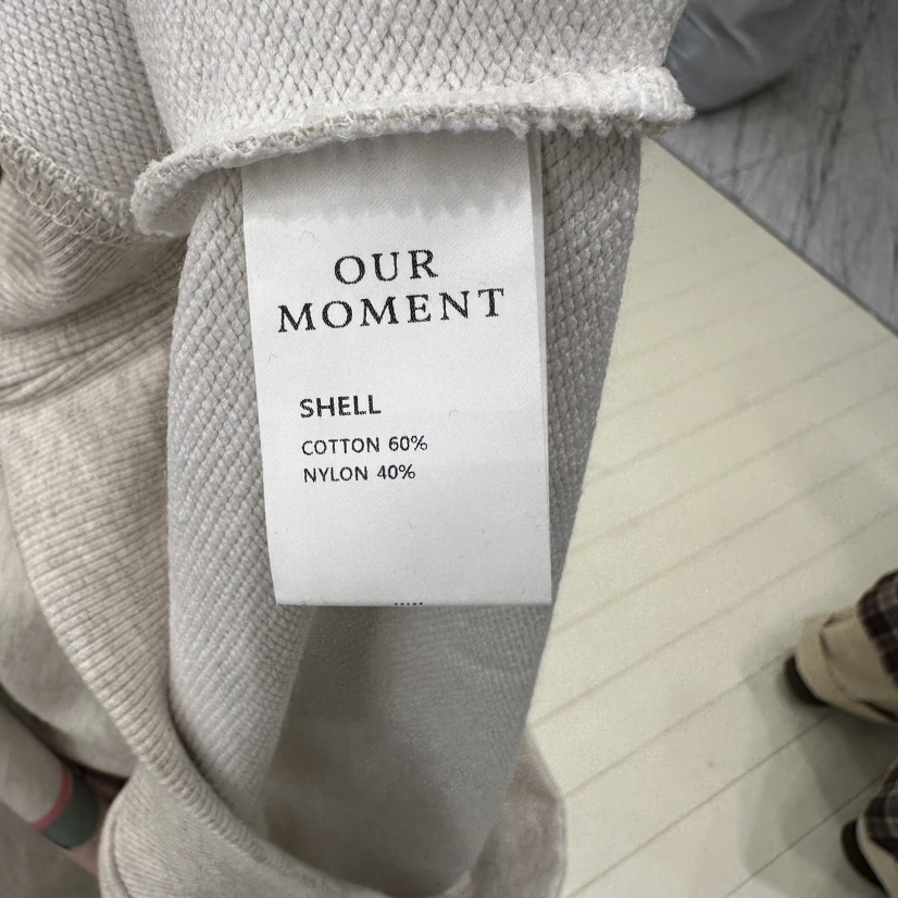 OURMOMENT東大門㊣代購女裝新品熱賣25秋冬職業推薦時尚衛衣OURMOMENT衛衣