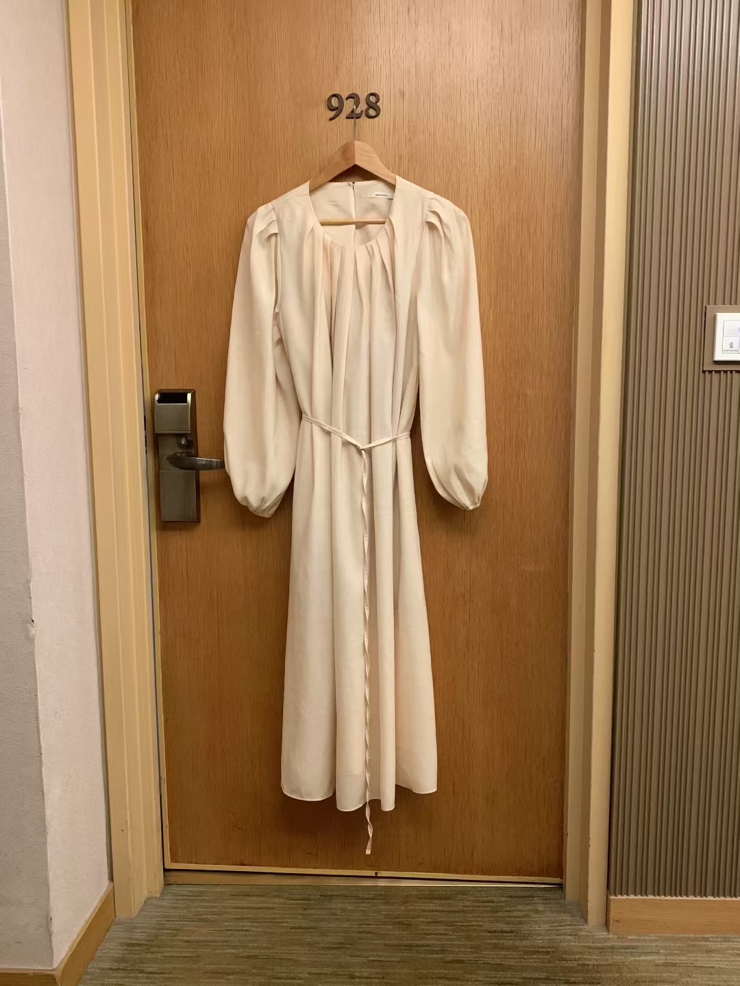 RENOUVEAU東大門㊣實拍女士新款人氣推薦時尚熱賣真品連衣裙RENOUVEAU連衣裙
