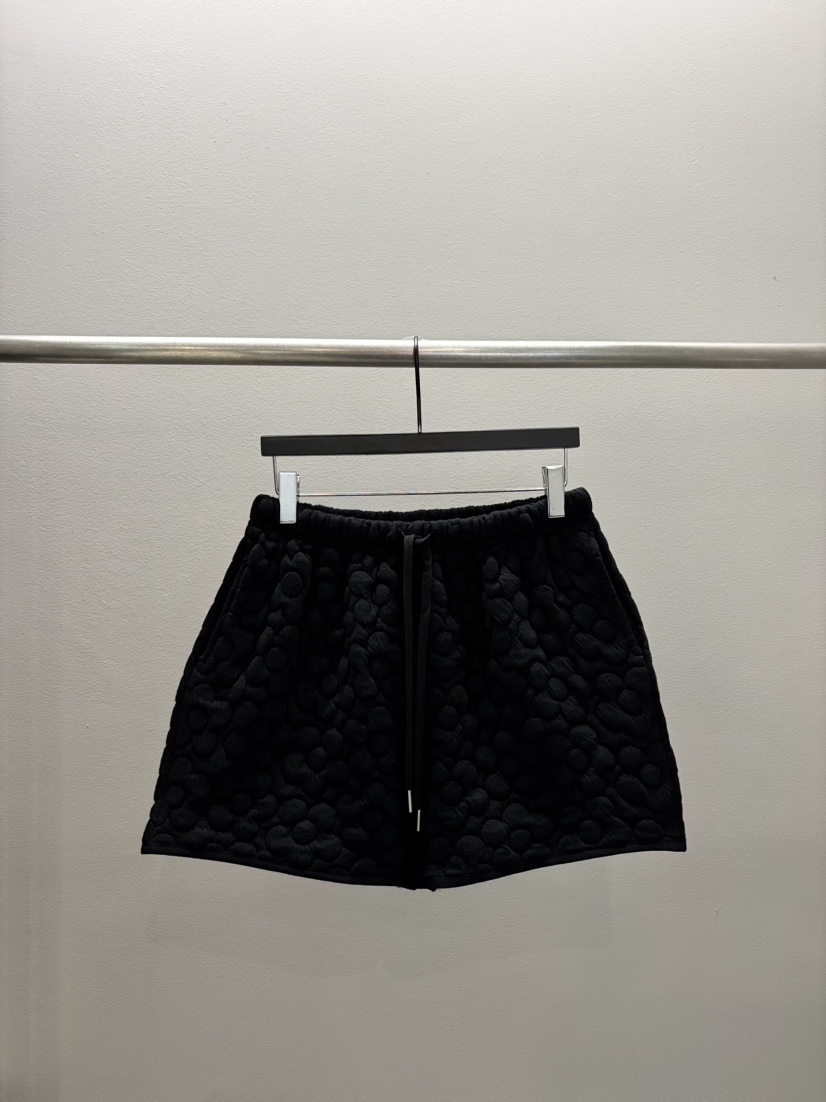 SUGAR CASE韓國代購㊣女裝新品熱賣人氣25秋冬短褲花朵絎縫SUGAR CASE短褲圖色2