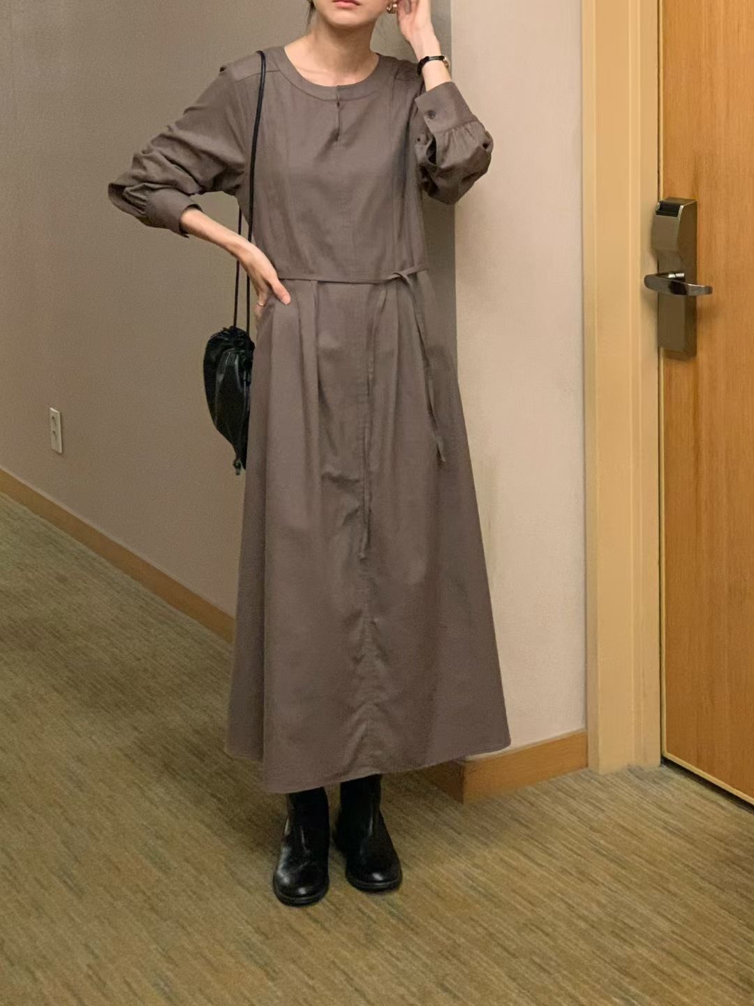 RENOUVEAU東大門㊣直郵女士新品人氣25秋冬熱賣時尚休閑連衣裙RENOUVEAU連衣裙圖色2