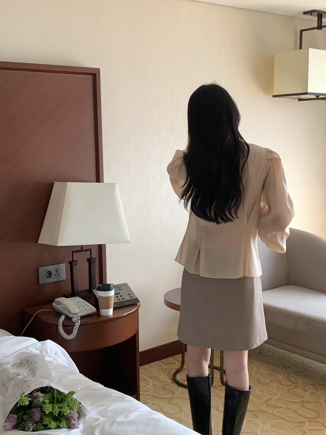 RENOUVEAU東大門㊣直郵女裝新品真品推薦熱賣時尚襯衫蕾絲衫RENOUVEAU襯衫/蕾絲衫