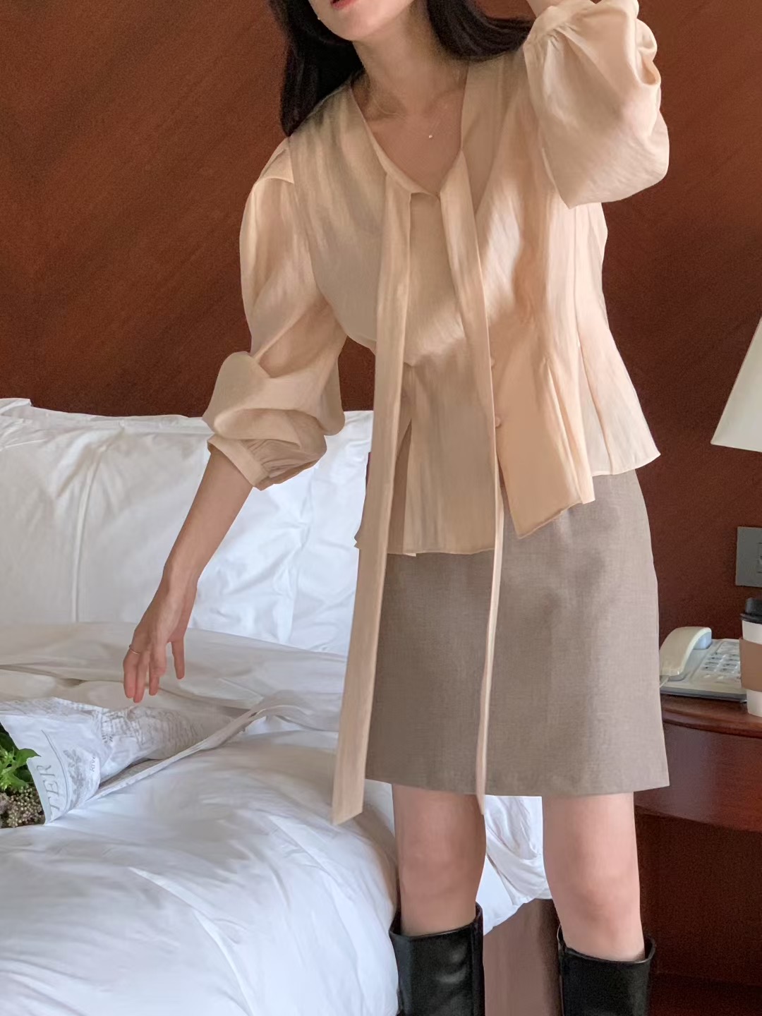 RENOUVEAU東大門㊣直郵女裝新品真品推薦熱賣時尚襯衫蕾絲衫RENOUVEAU襯衫/蕾絲衫