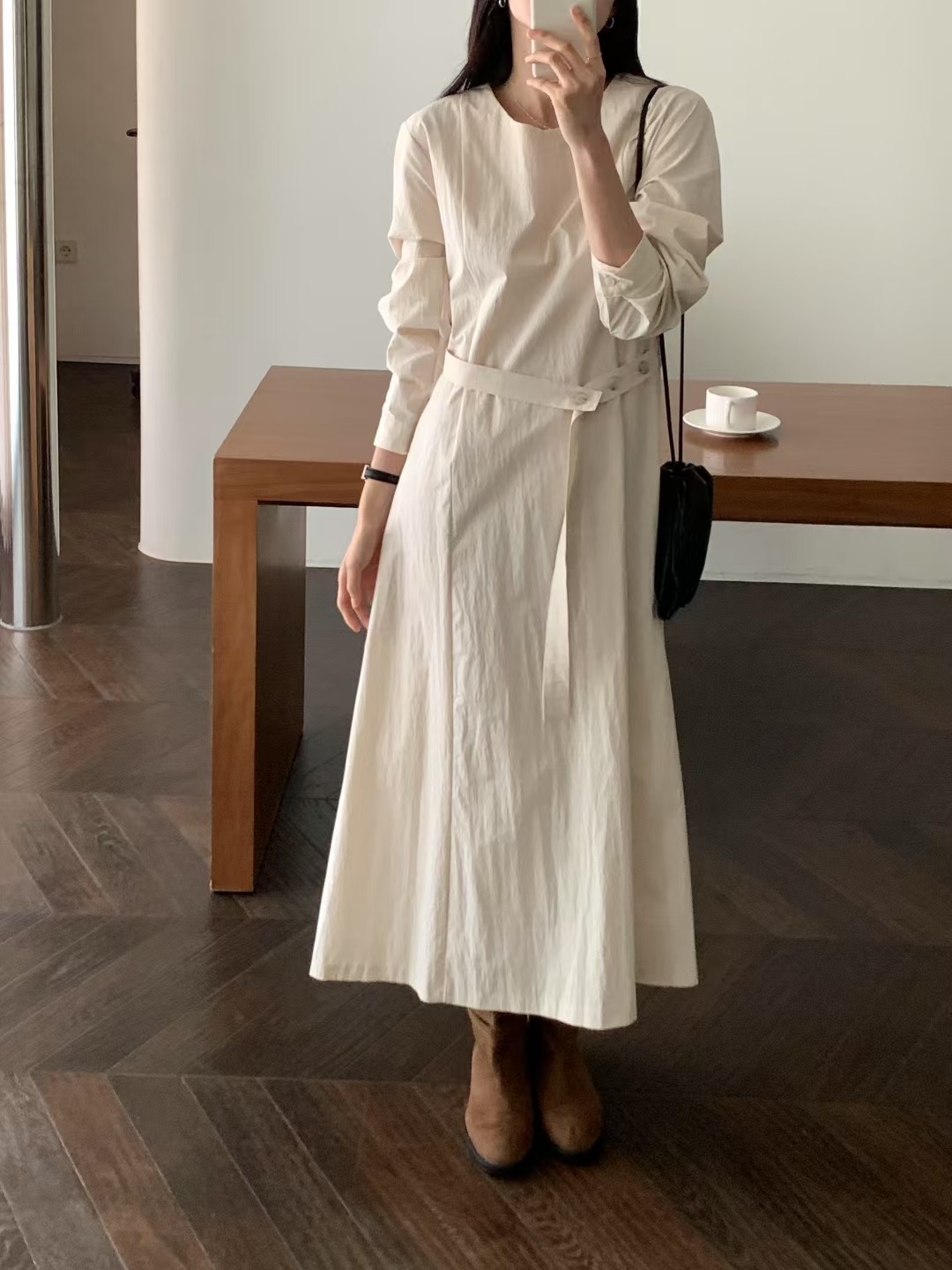 RENOUVEAU東大門㊣代購女裝新品推薦人氣熱賣時尚連衣裙含腰帶RENOUVEAU連衣裙