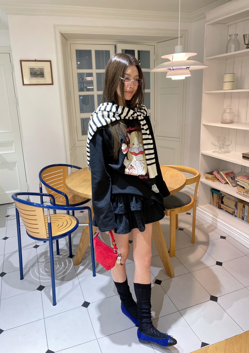 BOUTIQUE-L東大門㊣代購女裝新款休閑推薦熱賣衛衣不含披肩BOUTIQUE-L衛衣