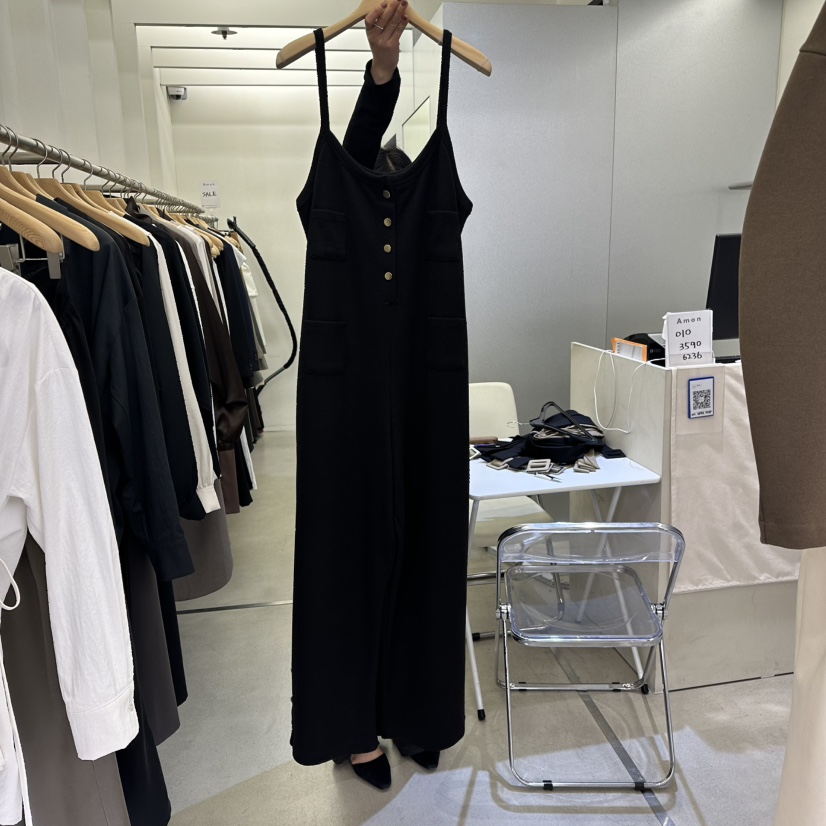 AMON韓國代購㊣女士新款推薦職業熱賣人氣真品連體褲不含內搭AMON連體褲圖色2黑色