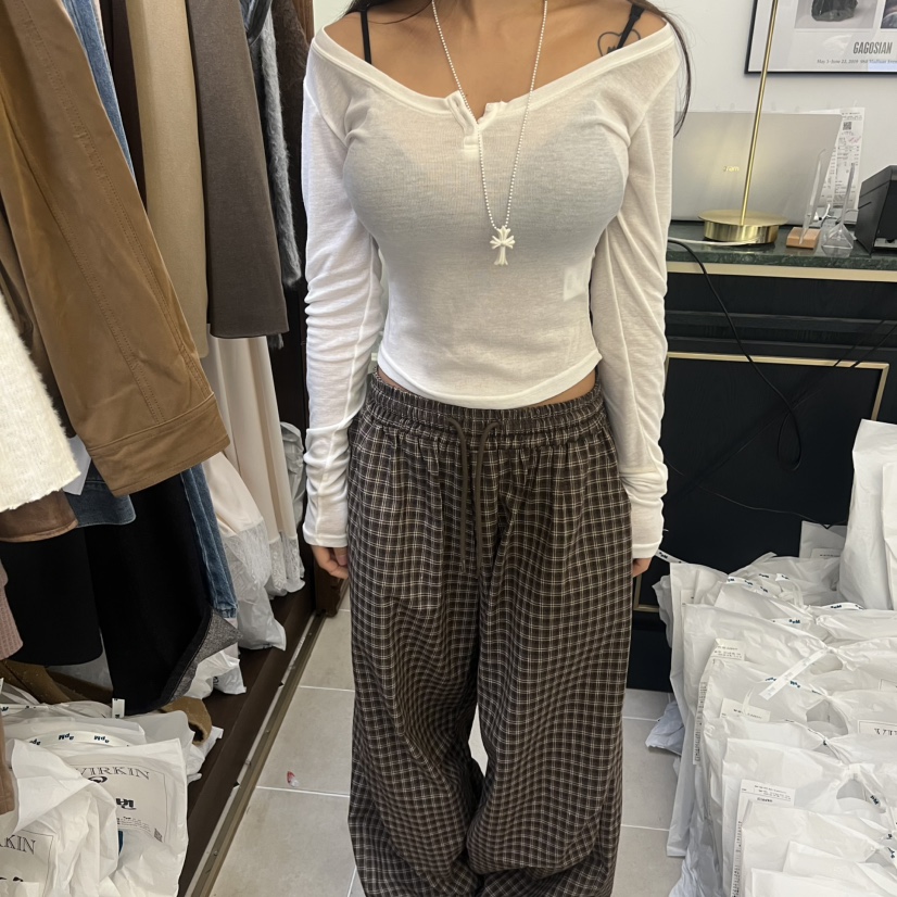 VIRKIN韓國代購㊣女裝新品職業真品人氣25秋冬推薦長袖T恤紐扣VIRKIN長袖T恤圖色1