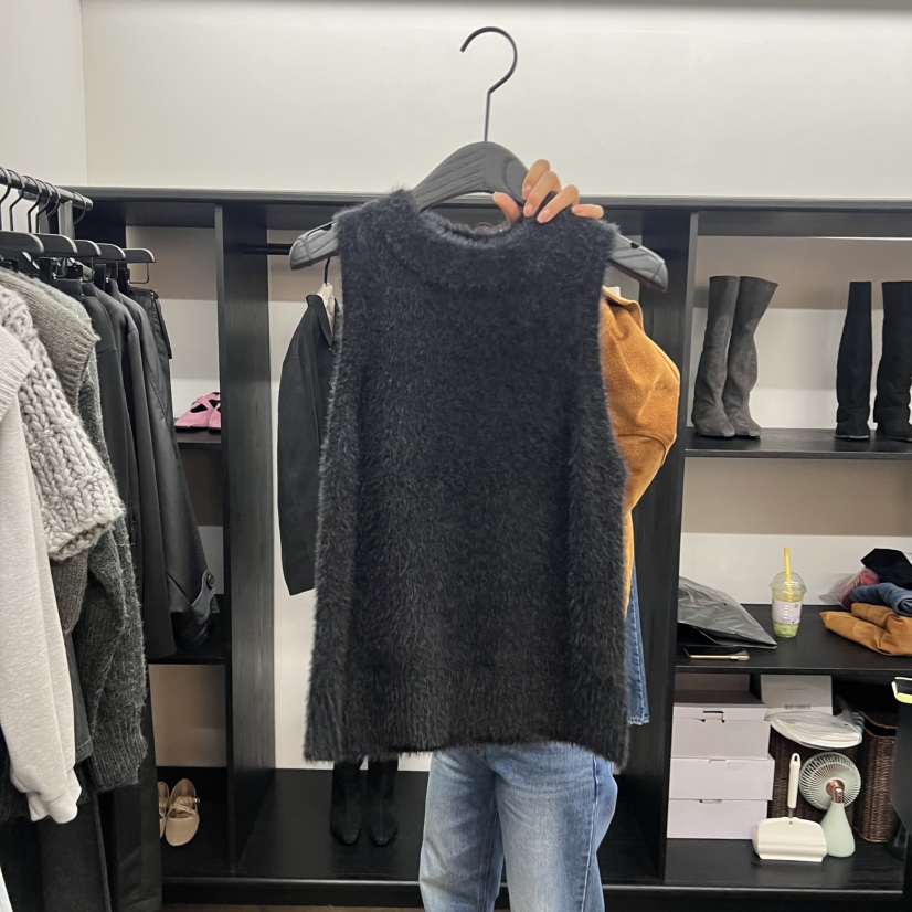 UNANSWERED-MYSTERY東大門㊣直郵女裝新品熱賣吊帶背心安哥拉高領UNANSWERED-MYSTERY吊帶/背心圖色4