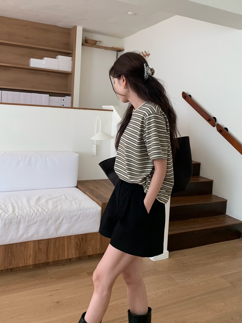 BLEECKER東大門㊣直郵女裝新品熱賣時尚推薦真品休閑人氣T恤BLEECKERT恤