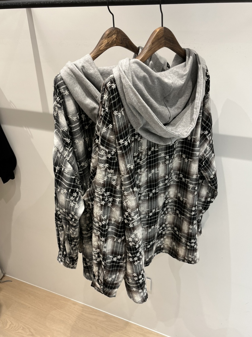 LOVE PULL東大門㊣代購女士新品職業襯衫蕾絲衫連帽衫刺繡格紋LOVE PULL襯衫/蕾絲衫