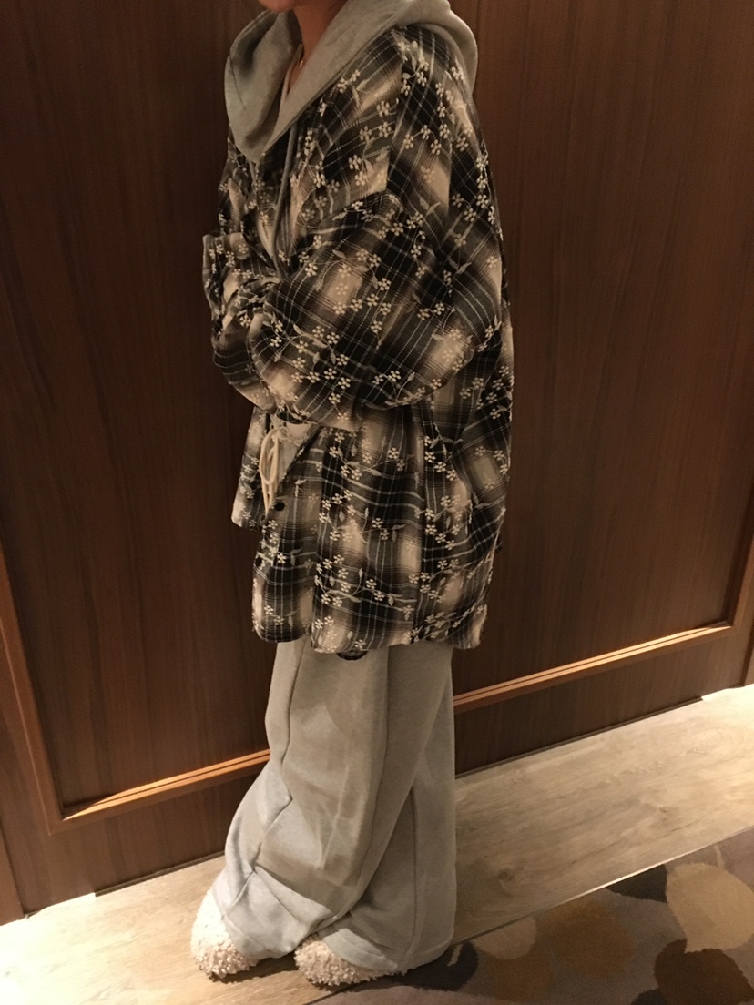 LOVE PULL東大門㊣代購女士新品職業襯衫蕾絲衫連帽衫刺繡格紋LOVE PULL襯衫/蕾絲衫