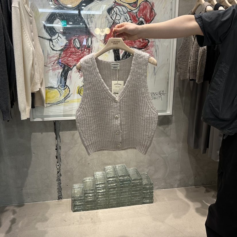 LAMAGIEPIE東大門㊣直郵女士新品真品時尚熱賣職業人氣馬甲LAMAGIE GREY馬甲圖色1