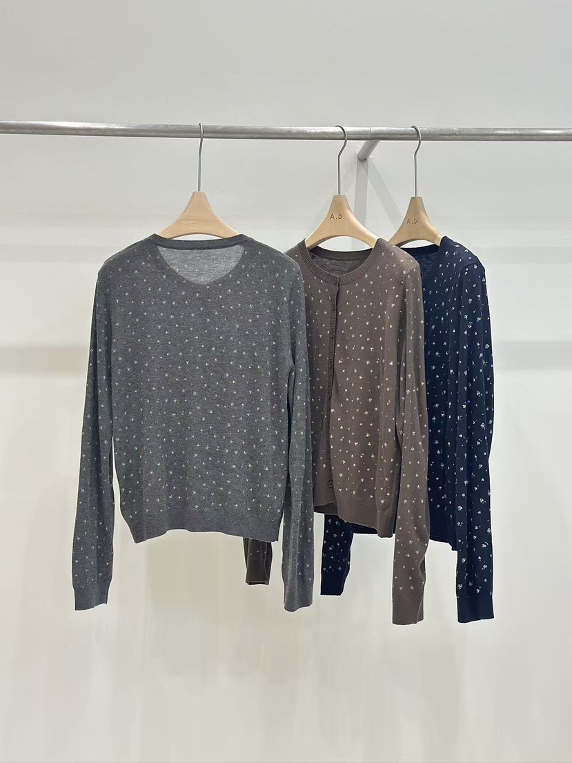 AUTUMN BEIGE-Q東大門㊣直郵女士新品25秋冬時尚休閑長袖T恤A.b/AUTUMN BEIGE長袖T恤