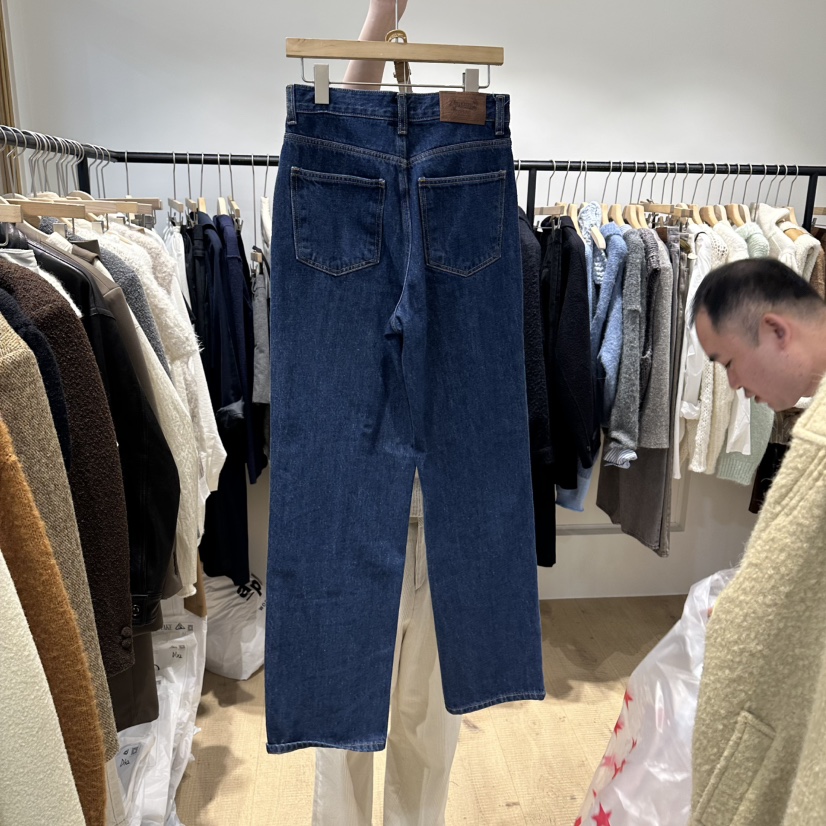 OVERTAKE韓國代購㊣女裝新品真品時尚休閑職業推薦熱賣牛仔褲OVERTAKE牛仔褲