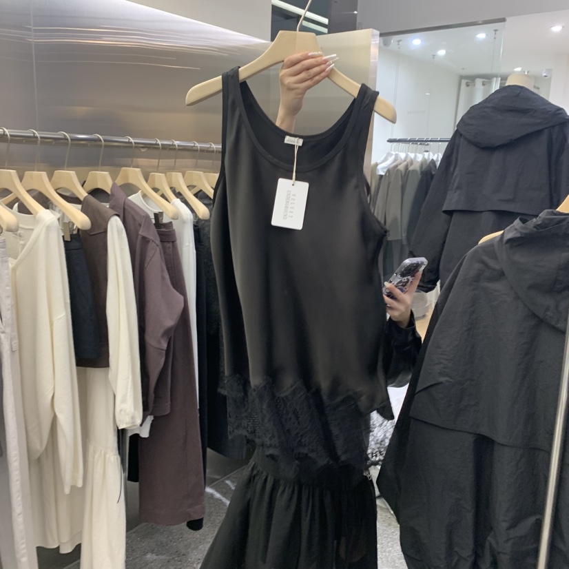 VELVET UNDERGROUND東大門㊣代購女裝新款時尚吊帶背心蕾絲VELVET UNDERGROUND吊帶/背心圖色1