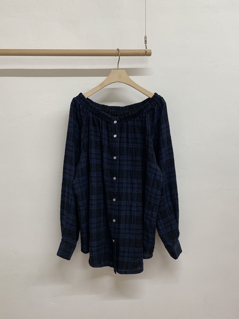 MORE THAN-P東大門㊣代購女裝新款職業時尚襯衫蕾絲衫露肩MORE THAN襯衫/蕾絲衫圖色3深藍色
