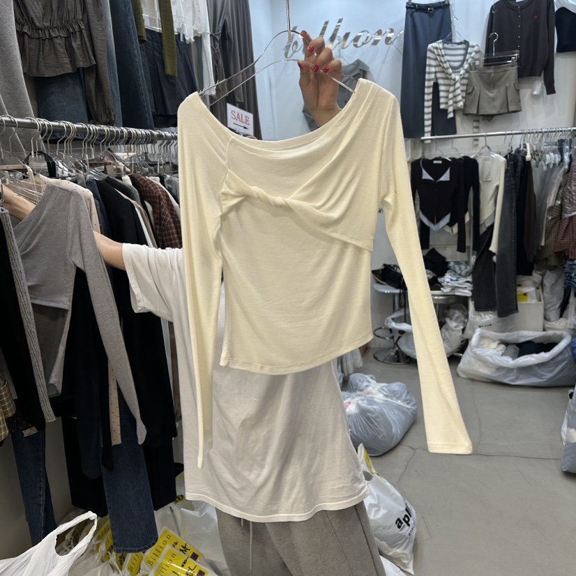 BILLION-L東大門㊣代購女裝新品熱賣職業真品人氣時尚長袖T恤BILLION-L長袖T恤圖色1