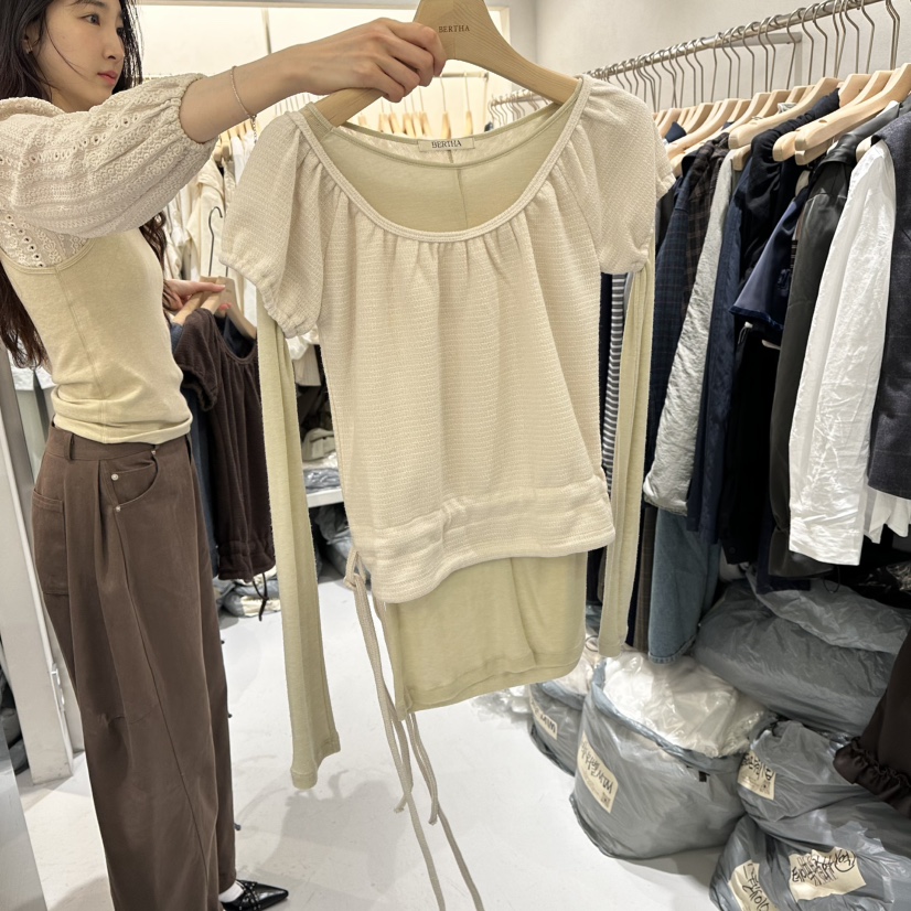 BERTHA韓國直郵㊣女士新款職業真品熱賣人氣時尚T恤不含內搭BERTHAT恤圖色1