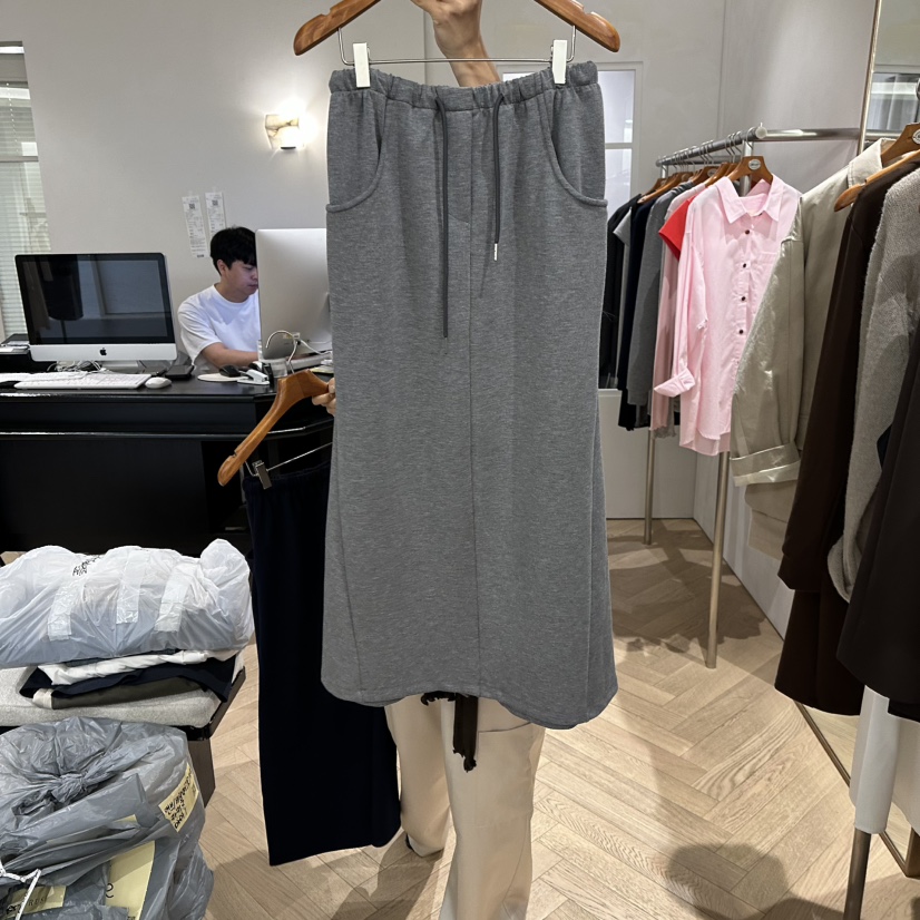 BRUSH-P東大門㊣直郵女士新款休閑推薦人氣真品職業25秋冬長裙BRUSH-P長裙圖色1