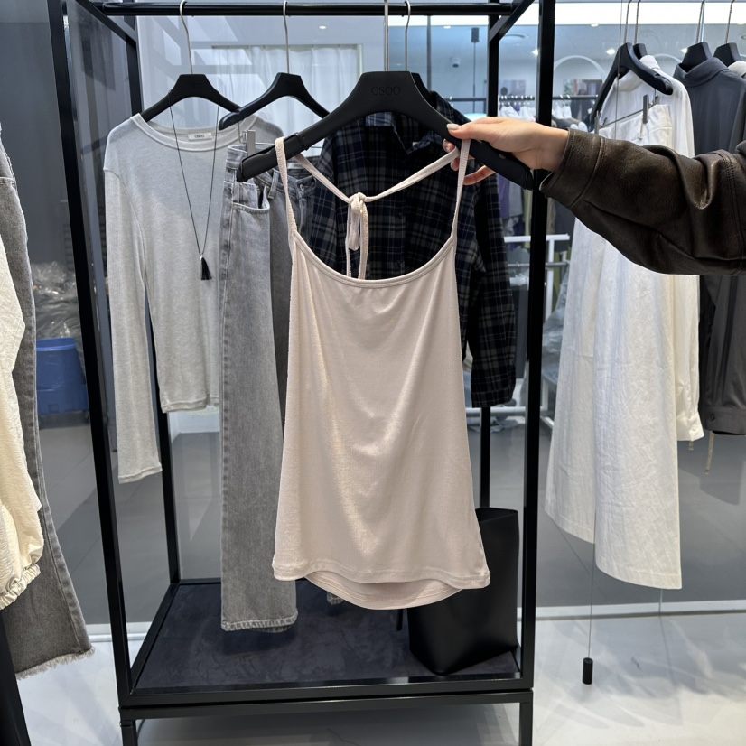 OSOO韓國代購㊣女裝新品推薦時尚熱賣職業25秋冬休閑吊帶背心OSOO吊帶/背心圖色1