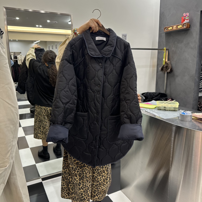 LADYBLACK韓國代購㊣女裝新品時尚真品人氣職業熱賣短款棉服LADYBLACK短款棉服圖色2