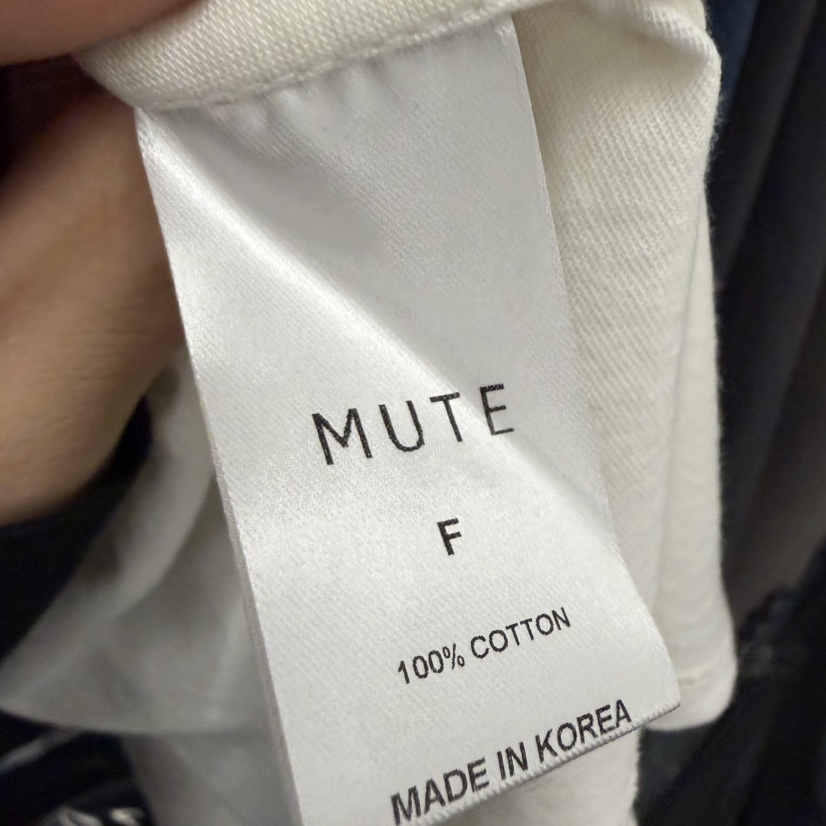 MUTE-P韓國直郵㊣女士新品時尚真品熱賣人氣25秋冬推薦T恤MUTET恤