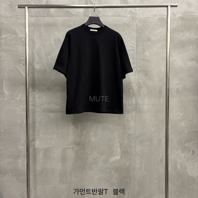 MUTE-P韓國直郵㊣女士新品時尚真品熱賣人氣25秋冬推薦T恤MUTET恤圖色4黑色