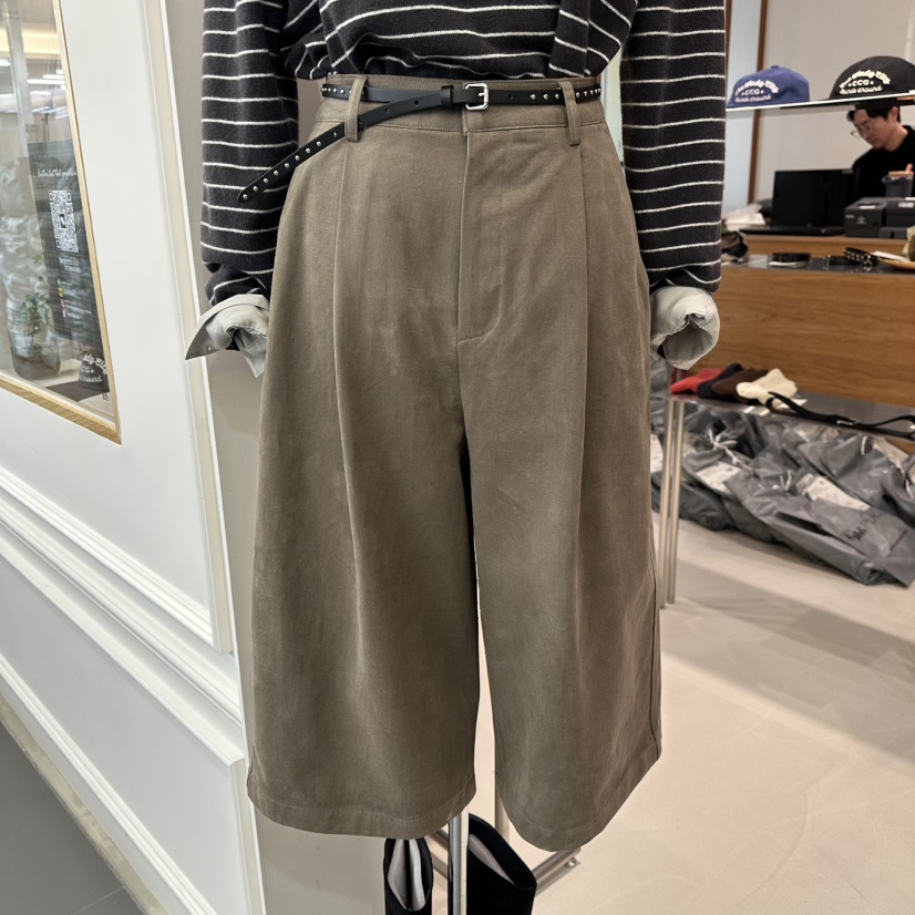 ANDMORE BUTTON東大門㊣代購女士新品25秋冬推薦短褲不含腰帶ANDMORE BUTTON短褲圖色1