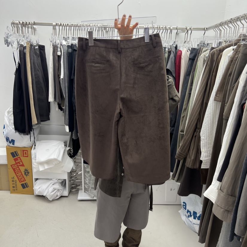 PADO韓國直郵㊣女裝新款推薦25秋冬職業休閑熱賣人氣短褲絨PADO短褲