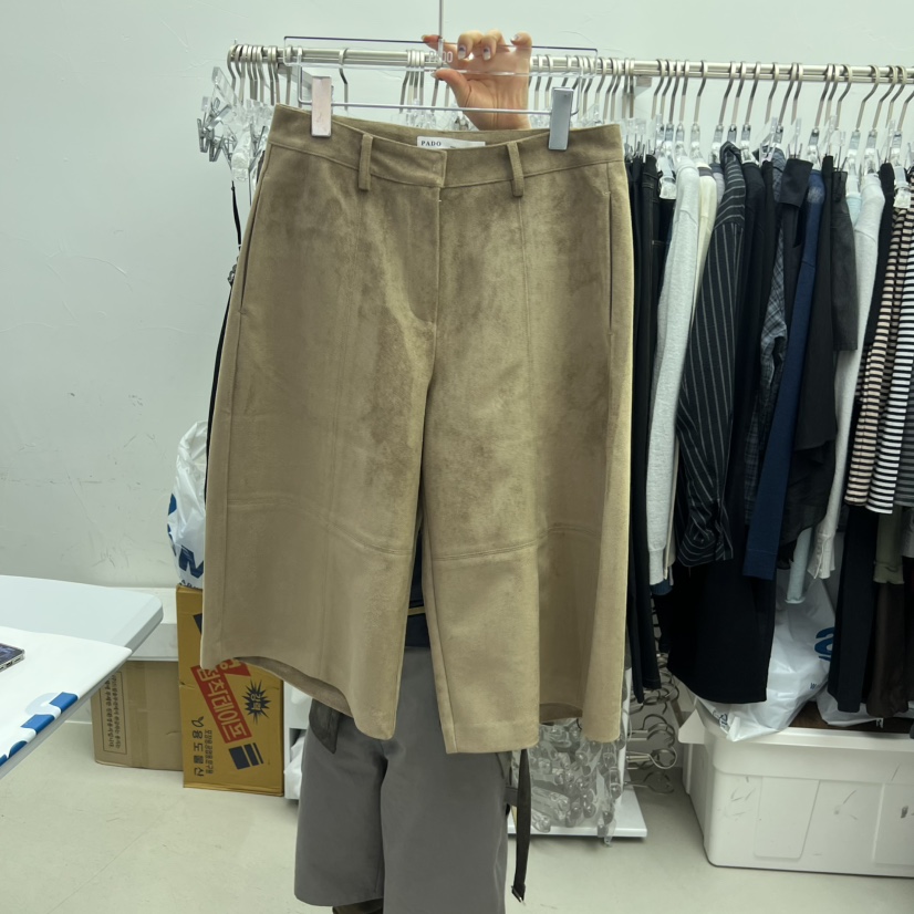 PADO韓國直郵㊣女裝新款推薦25秋冬職業休閑熱賣人氣短褲絨PADO短褲圖色3