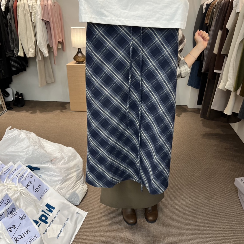 SIHO ARCHIVE韓國代購㊣女裝新款人氣25秋冬熱賣半身裙中短裙SIHO ARCHIVE半身裙/中短裙圖色1