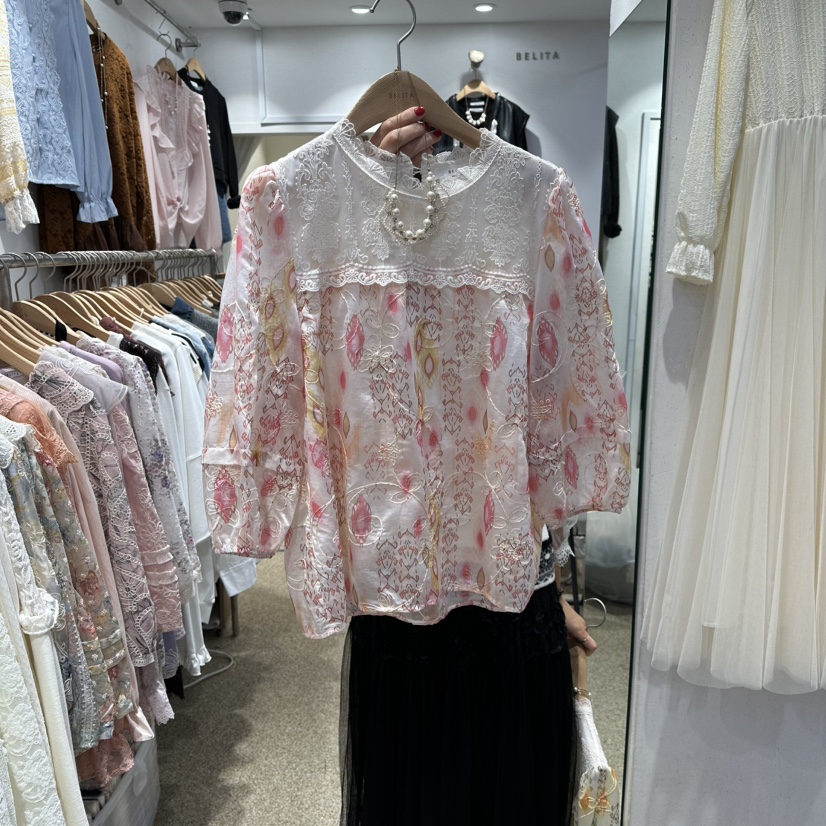 BELITA韓國直郵㊣女裝新品熱賣人氣時尚襯衫蕾絲衫不含項鏈BELITA襯衫/蕾絲衫圖色2