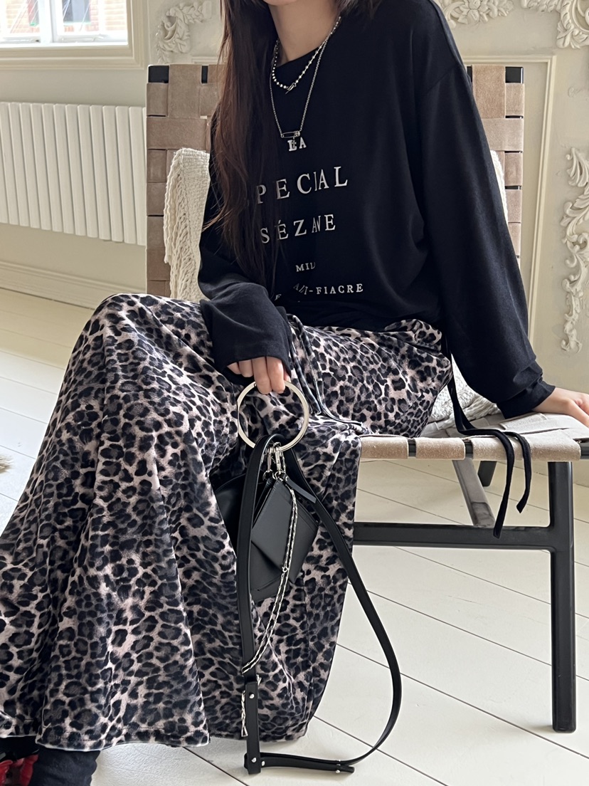 SPECIAL東大門㊣實拍女裝新品人氣熱賣時尚25秋冬長裙天鵝絨SPECIAL長裙