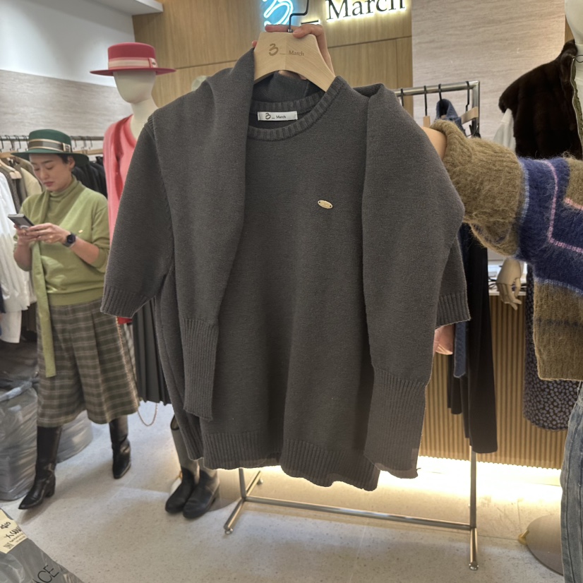 BISHOP韓國代購㊣女裝新品25秋冬休閑套裝含圍巾兩件套羊毛BISHOP套裝圖色3