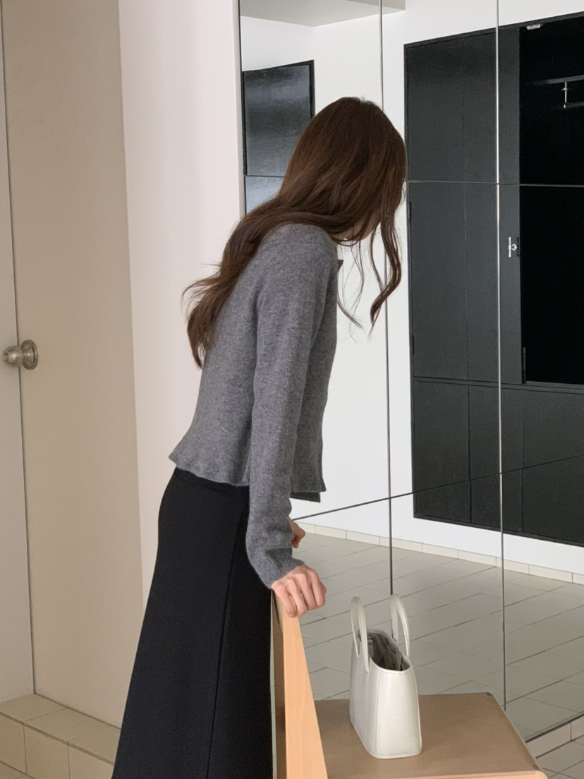 NOTICE東大門㊣實拍女裝新品25秋冬人氣職業熱賣針織衫開衫NOTICE針織衫