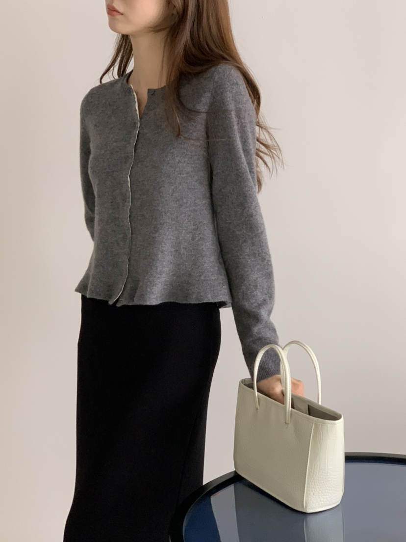 NOTICE東大門㊣實拍女裝新品25秋冬人氣職業熱賣針織衫開衫NOTICE針織衫