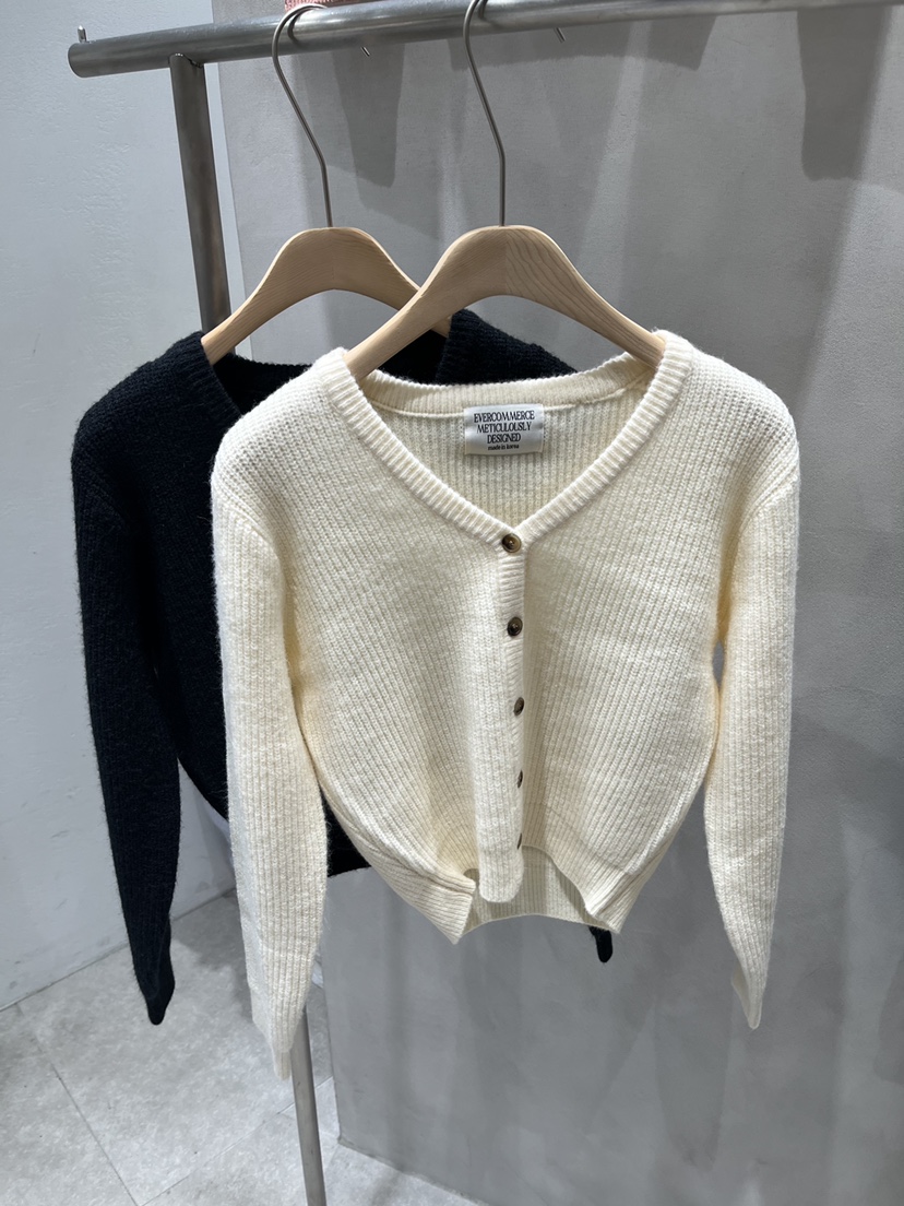 EVERCOMMERCE METICULOUSLY DESIGNED韓國直郵㊣女裝新品真品針織衫EVERCOMMERCE針織衫