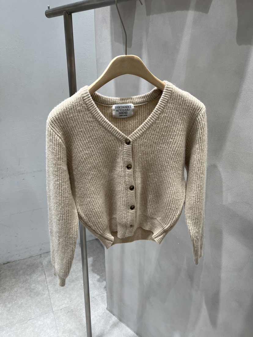 EVERCOMMERCE METICULOUSLY DESIGNED韓國直郵㊣女裝新品真品針織衫EVERCOMMERCE針織衫圖色2